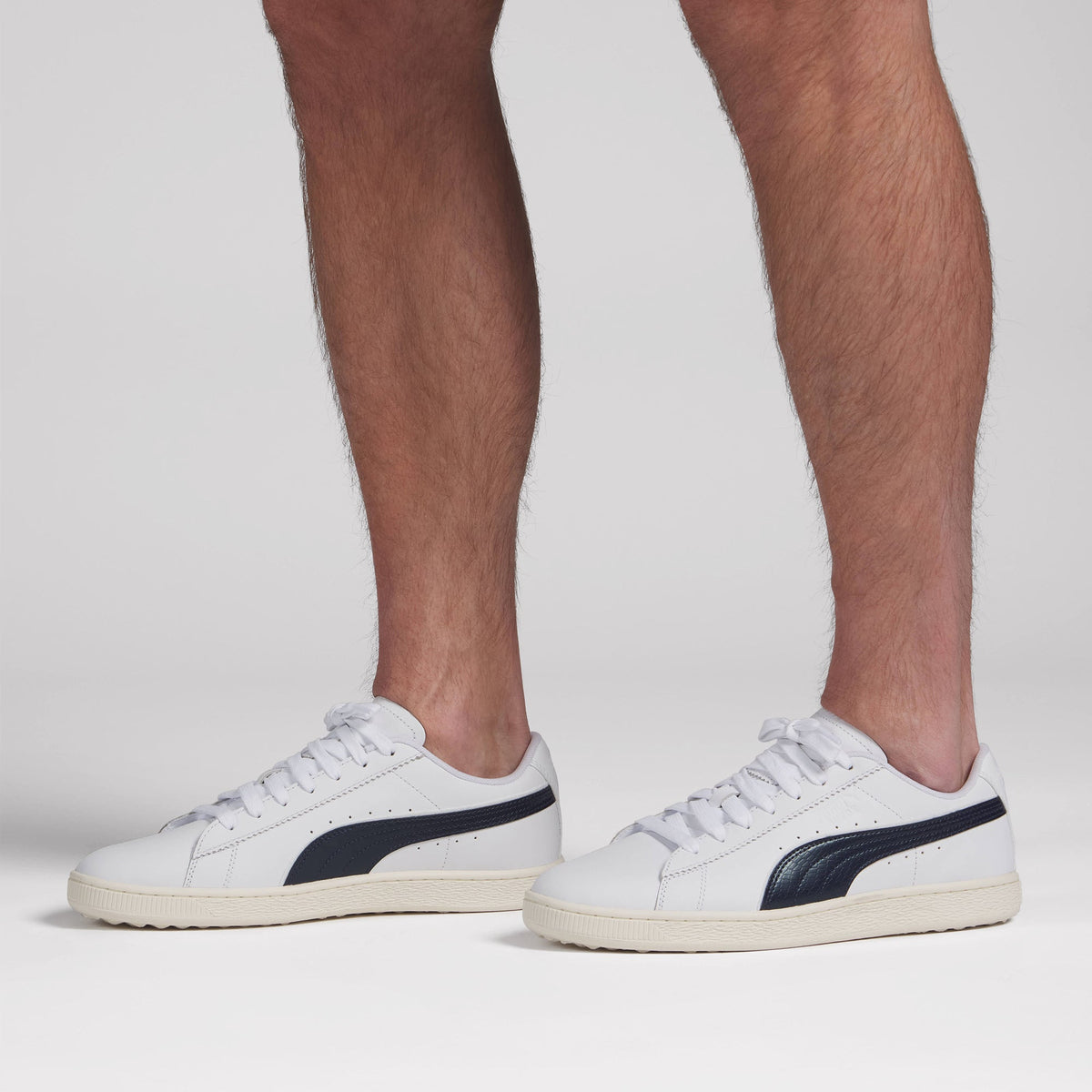 Suede G Spikeless Golf Shoes