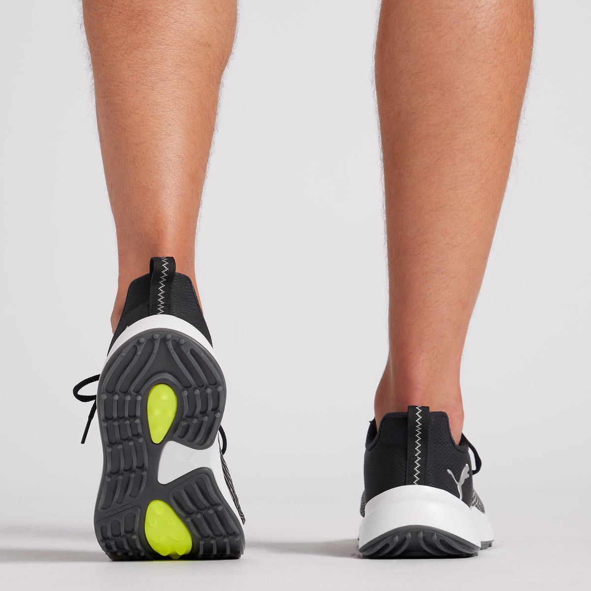 FUSION CRUSH SPORT Wide Spikeless Golf Shoes